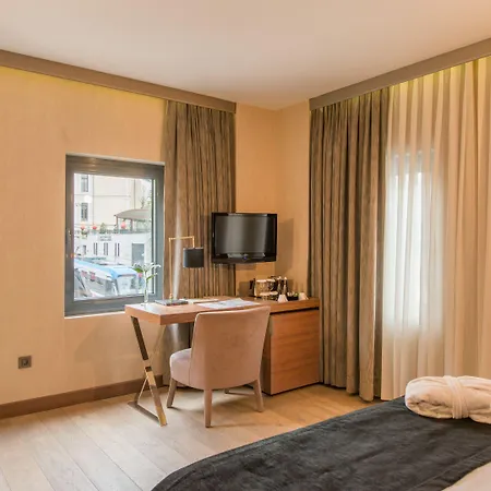 Saint Sophia Otel 4*