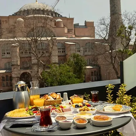 Saint Sophia فندق