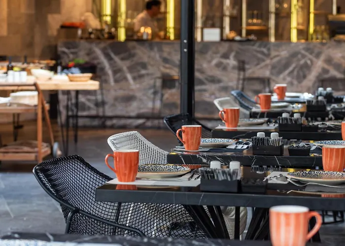 Saint Sophia فندق 4*