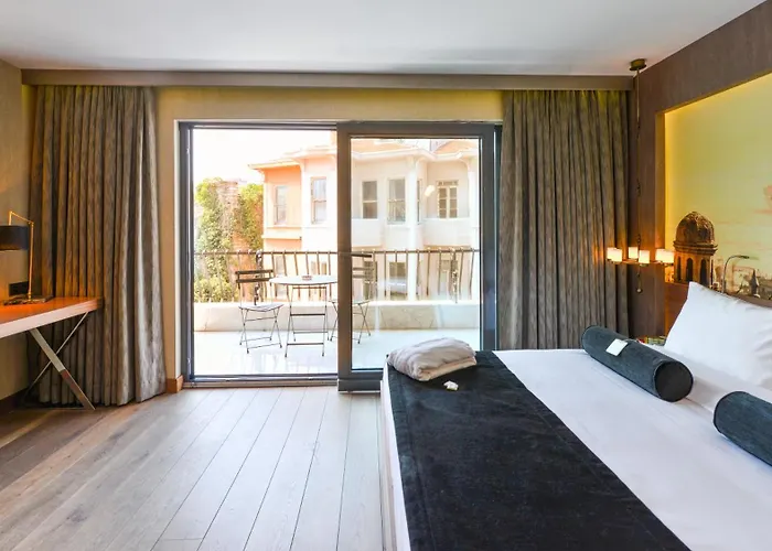 Saint Sophia اسطنبول