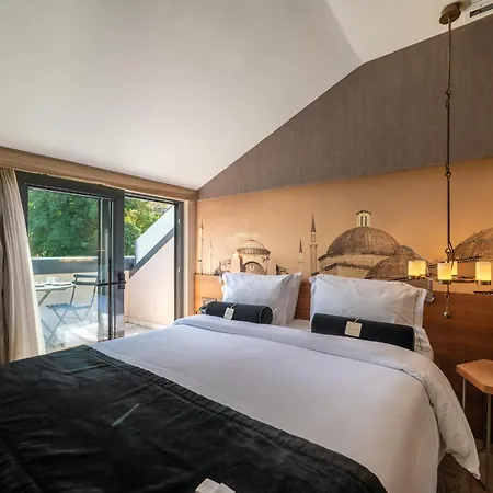 Saint Sophia Hotel 4*